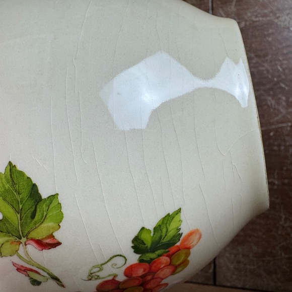 Teleflora VINTAGE 1984 Ceramic Red Grape Decorative Bowl - Picture 4 of 9